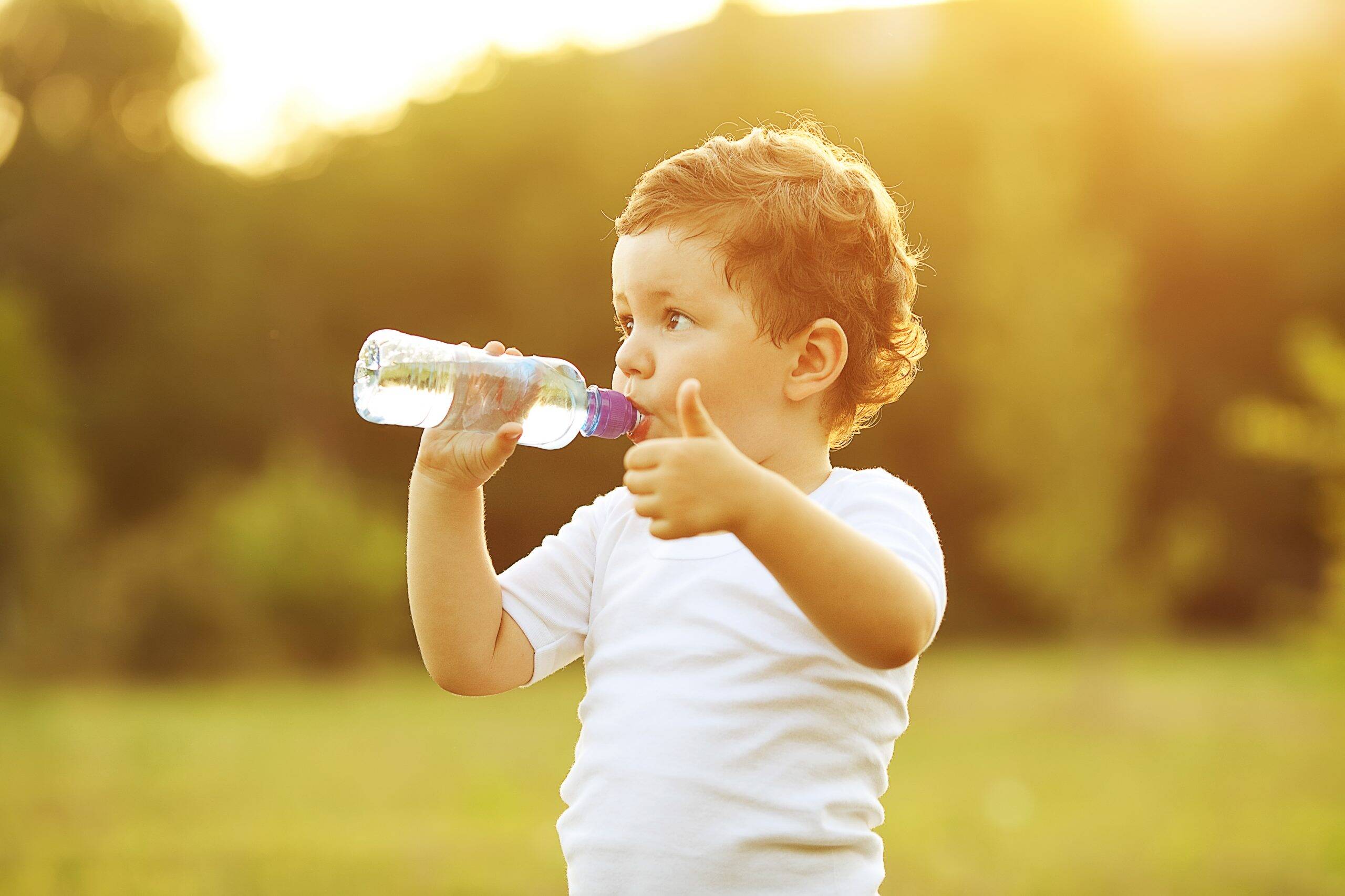 terrifying-reason-you-should-never-drink-ice-cold-water-in-hot-weather